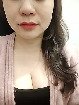 Girl Shy2000 online show from 5, 3, 2026