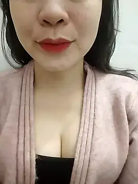 Girl Shy2000 online show from 6, 1, 2026