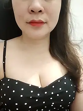 Girl Shy2000 online show from 3, 4, 2026