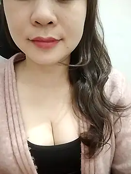 Girl Shy2000 online show from 6, 3, 2026