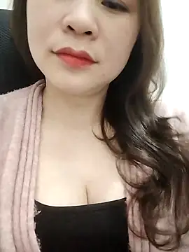 Girl Shy2000 online show from 14, 3, 2026