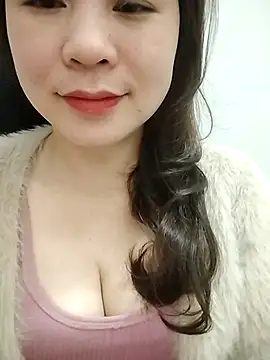 Girl Shy2000 online show from 8, 3, 2026