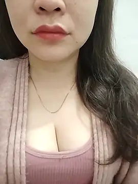 Girl Shy2000 online show from 20, 2, 2026