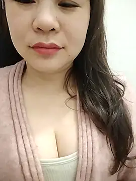 Girl Shy2000 online show from 23, 2, 2026