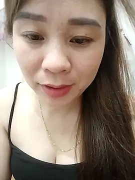 Girl Shy2000 online show from 11, 10, 2025