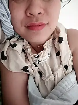 Girl Shy2000 online show from 14, 11, 2025