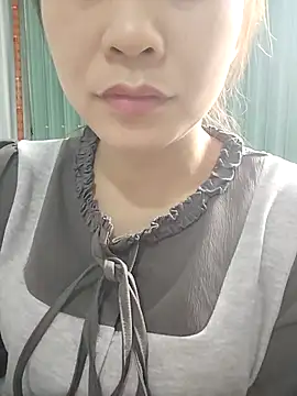 Girl Shy2000 online show from 10, 11, 2025