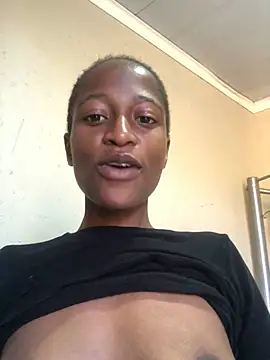 Caramel102004 online show from 13, 5, 2026