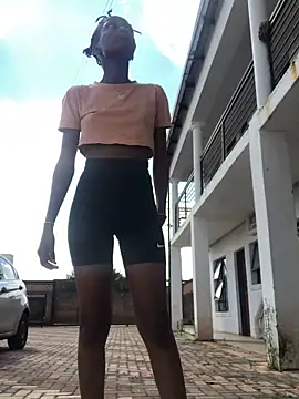 Caramel102004 online show from 10, 4, 2026