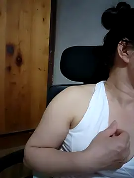 Meoweo 23 online show from 30, 10, 2025