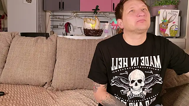 Crystal Neko online show from 31, 3, 2026