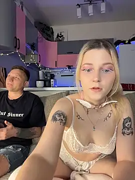 Crystal Neko online show from 17, 4, 2026