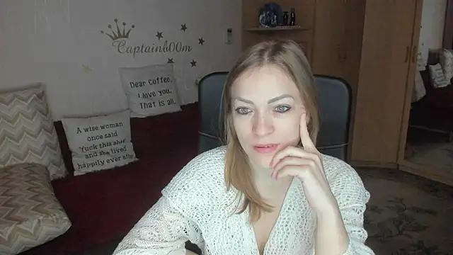 Tiffany Bates online show from 3, 11, 2025