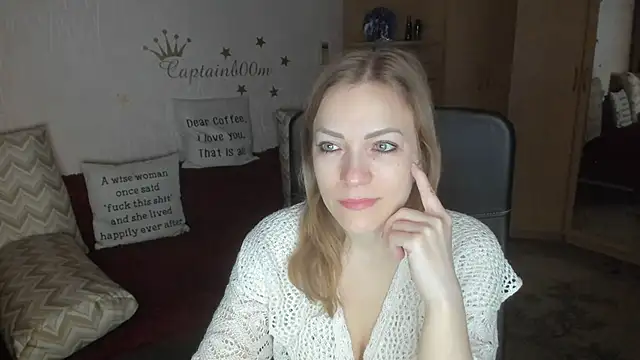 Tiffany Bates online show from 27, 11, 2025