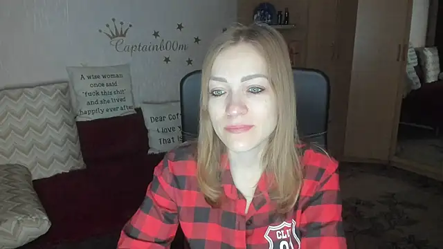 Tiffany Bates online show from 5, 11, 2025