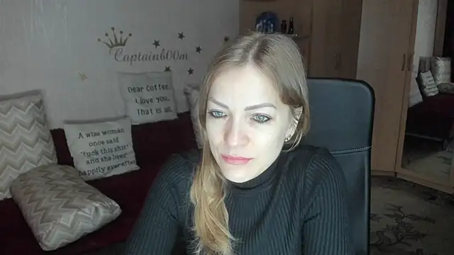 Tiffany Bates online show from 4, 10, 2025