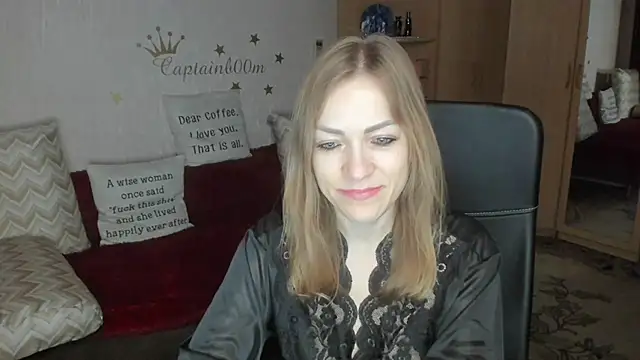 Tiffany Bates online show from 25, 10, 2025