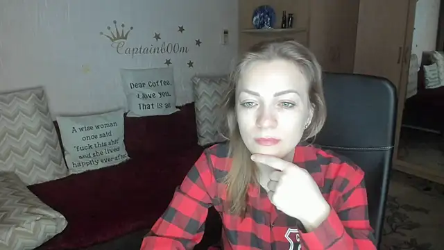 Tiffany Bates online show from 1, 12, 2025