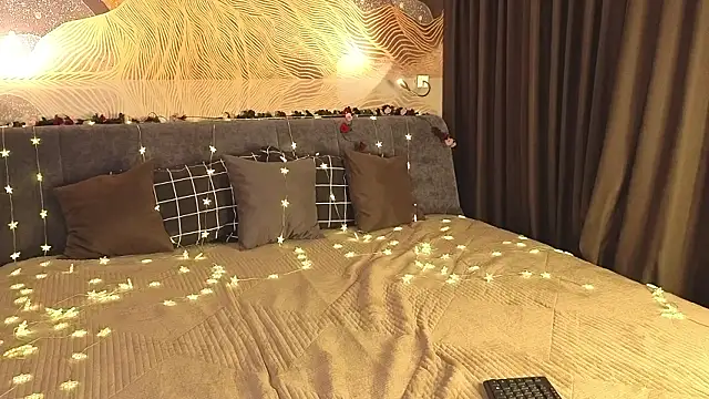 MilaYumi online show from 10, 3, 2026