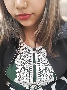 Snapshot of Miss_Rose__ chatting on 2, 12, 2025 Miss Rose online show from 2, 12, 2025