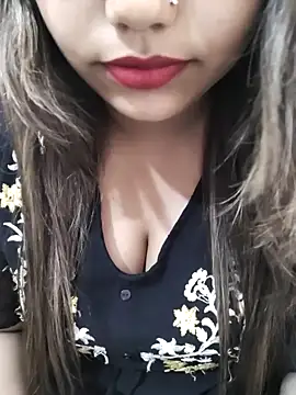 Snapshot of Miss_Rose__ chatting on 4, 11, 2025 Miss Rose online show from 4, 11, 2025