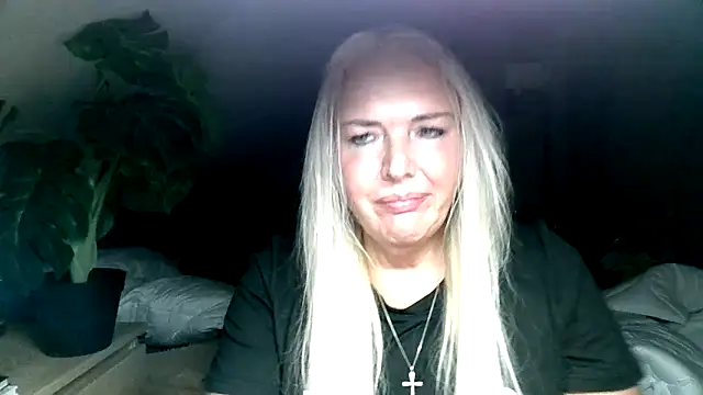 Sandy-Summer online show from 26, 9, 2025