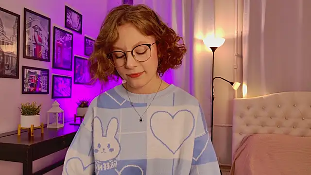 Bubblegum Babe  online show from 30, 9, 2025