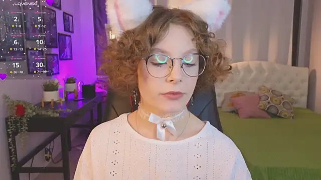 Bubblegum Babe  online show from 29, 10, 2025