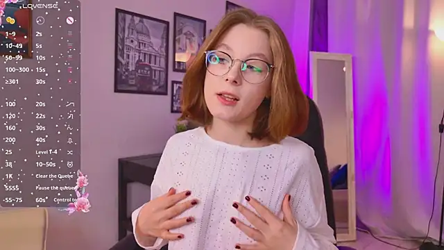 Bubblegum Babe  online show from 22, 10, 2025