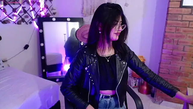 isa bunny18 online show from 6, 11, 2025