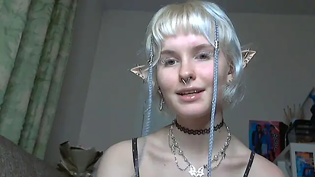 Paradoxy  online show from 21, 12, 2025