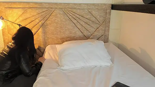 EmmaBlossom online show from 27, 3, 2026