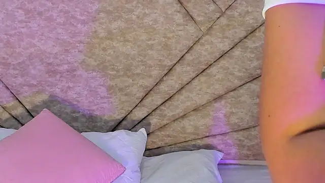 EmmaBlossom online show from 13, 1, 2026