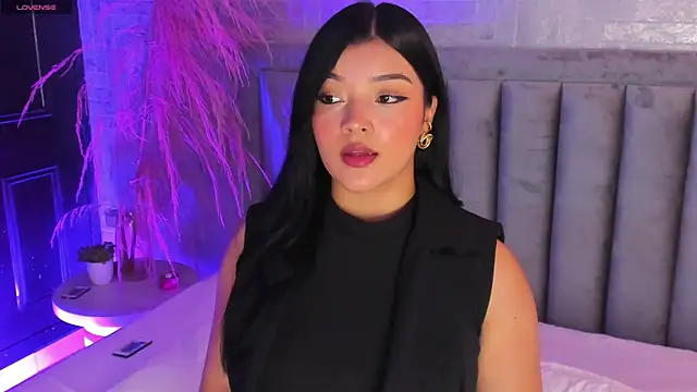 EmmaBlossom online show from 2, 10, 2025