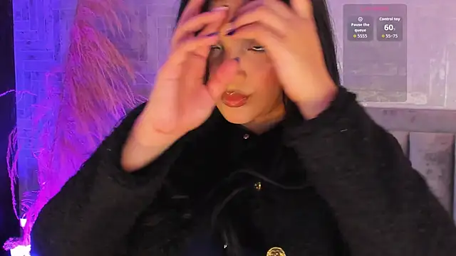 EmmaBlossom online show from 17, 10, 2025