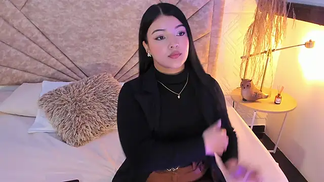 EmmaBlossom online show from 16, 12, 2025