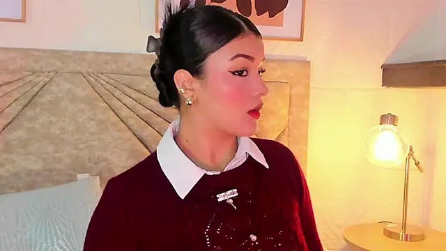 Snapshot of EmmaBlossom chatting on 5, 2, 2026 EmmaBlossom online show from 5, 2, 2026