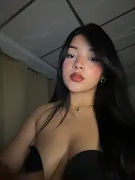 Snapshot of EmmaBlossom chatting on 1, 3, 2026 EmmaBlossom online show from 1, 3, 2026