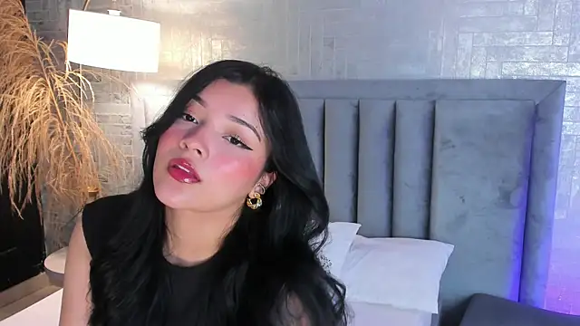 EmmaBlossom online show from 6, 5, 2026