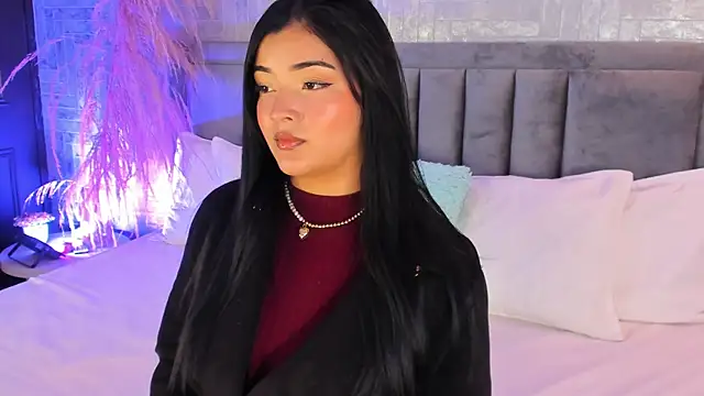 EmmaBlossom online show from 13, 11, 2025