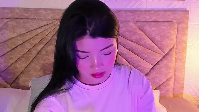 Snapshot of EmmaBlossom chatting on 10, 2, 2026 EmmaBlossom online show from 10, 2, 2026