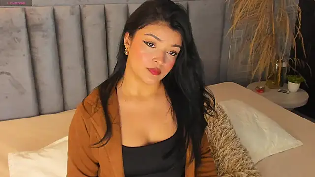 EmmaBlossom online show from 4, 10, 2025