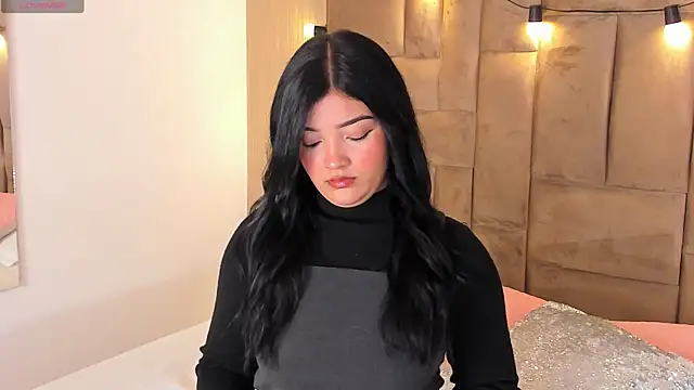 EmmaBlossom online show from 10, 10, 2025