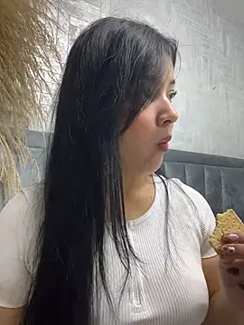 Snapshot of EmmaBlossom chatting on 18, 2, 2026 EmmaBlossom online show from 18, 2, 2026