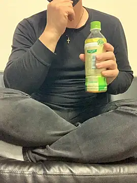 mj-story online show from 2, 11, 2025