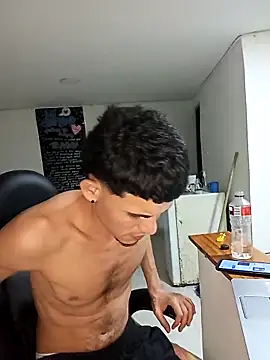 Snapshot of Pingasaboy20 chatting on 17, 10, 2025 Pingasaboy20 online show from 17, 10, 2025