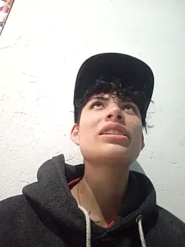 Owen tomboy online show from 3, 11, 2025