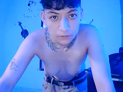 Owen tomboy online show from 15, 11, 2025