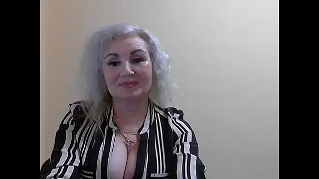 Snapshot of LadySexyBlond chatting on 29, 11, 2025 LadySexyBlond online show from 29, 11, 2025