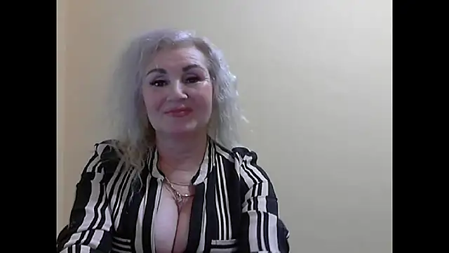 Snapshot of LadySexyBlond chatting on 17, 10, 2025 LadySexyBlond online show from 17, 10, 2025